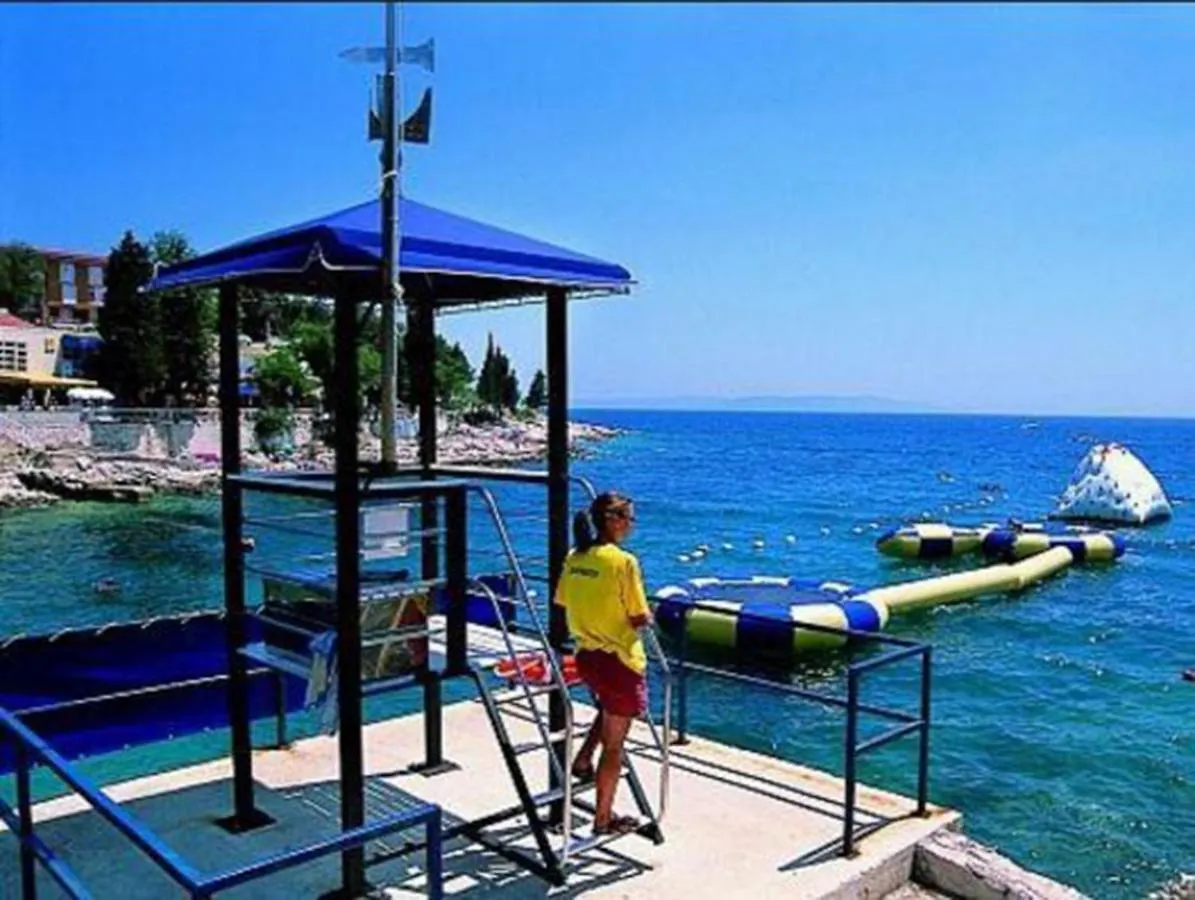 Sunset Holiday Home With Pool And Large, Mature Garden Labin